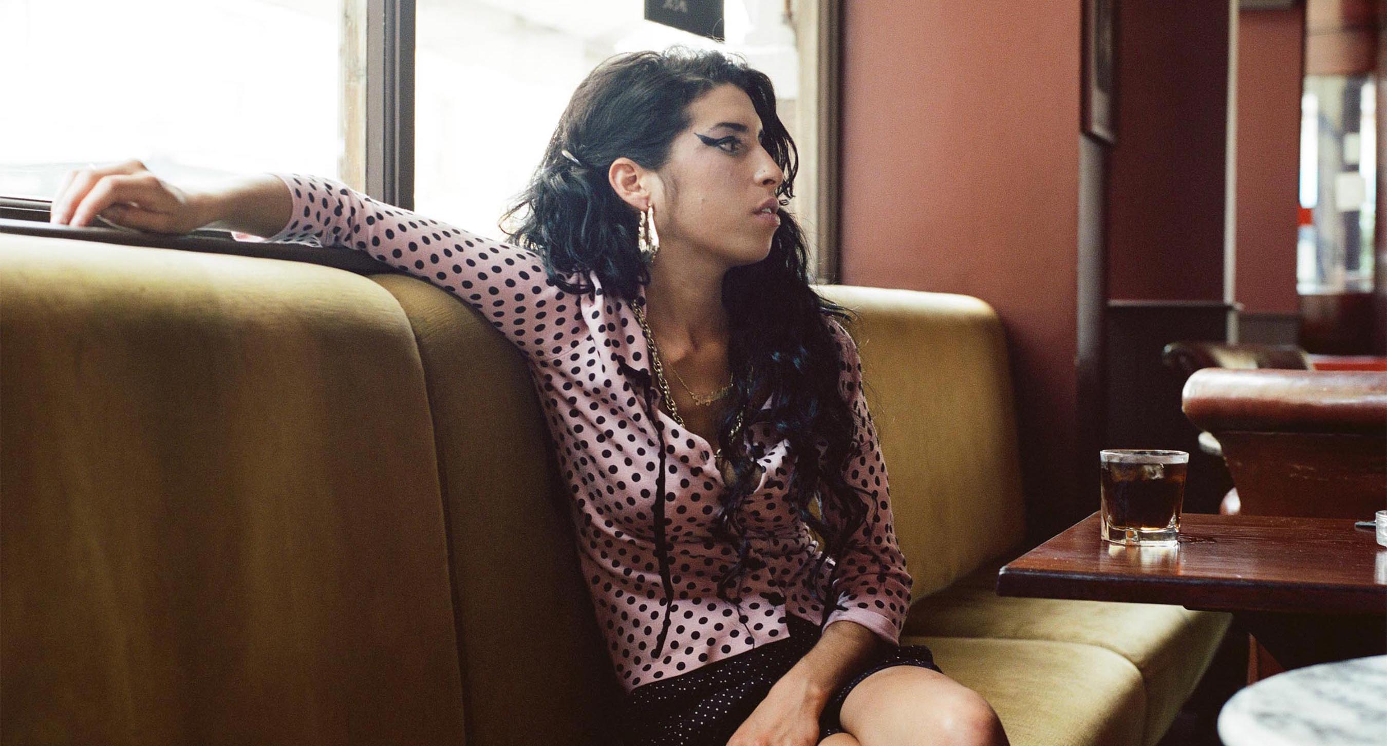 Amy Winehouse publicity photo CR: Mischa Richter