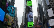 Luna_Times Square
