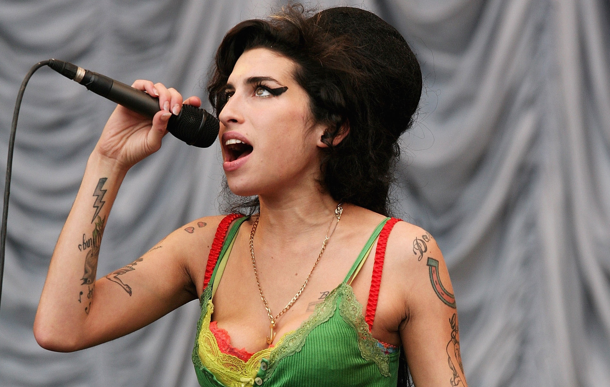 Amy Winehouse_Live At Glastonbury 2007