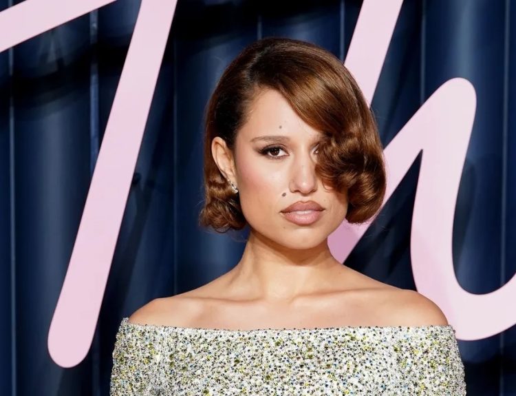 RAYE photo (c) Ian West-PA